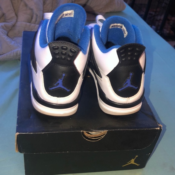 Air Jordan Retro 4 Motorsport - Picture 3 of 3
